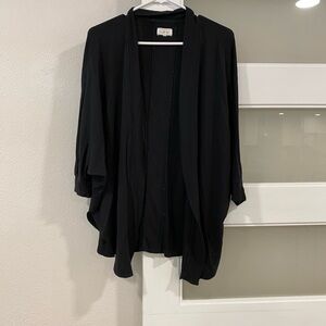 Lou & Grey Medium Black Kimono
